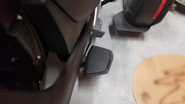 Can-Am Footboard - Image 4