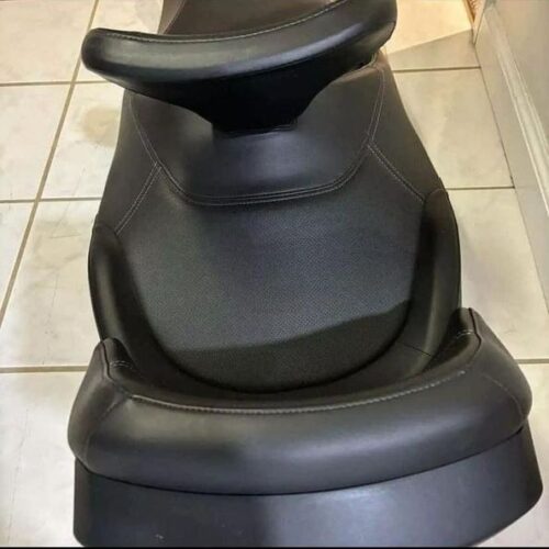 Can-Am Spyder Ultimate Mate Seat with Backrest and Armrest