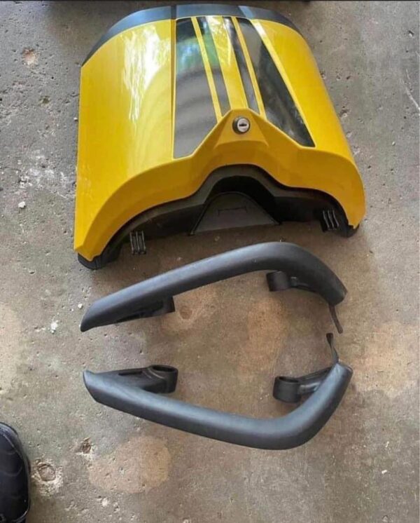 Can-Am Spyder Cowl and Fender
