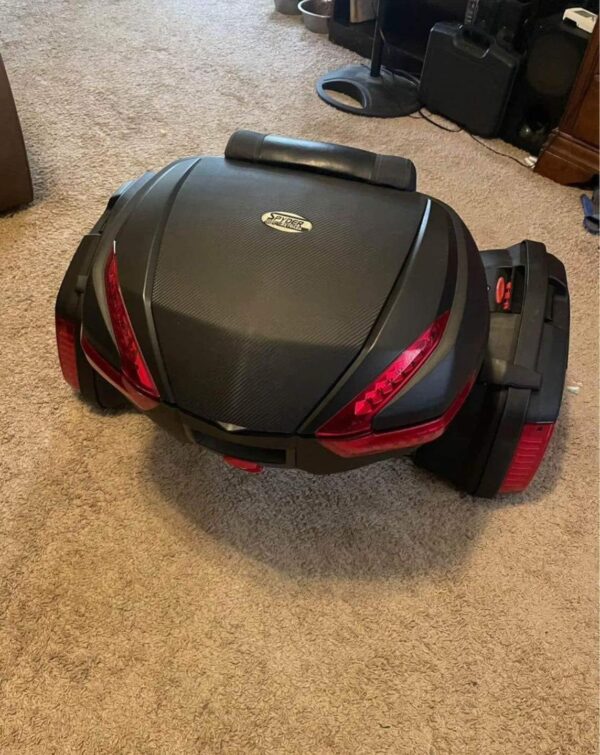 3-Piece Touring Saddlebag/Luggage System with LED Brake and Turn Signals for the Can-Am Ryker - Image 5